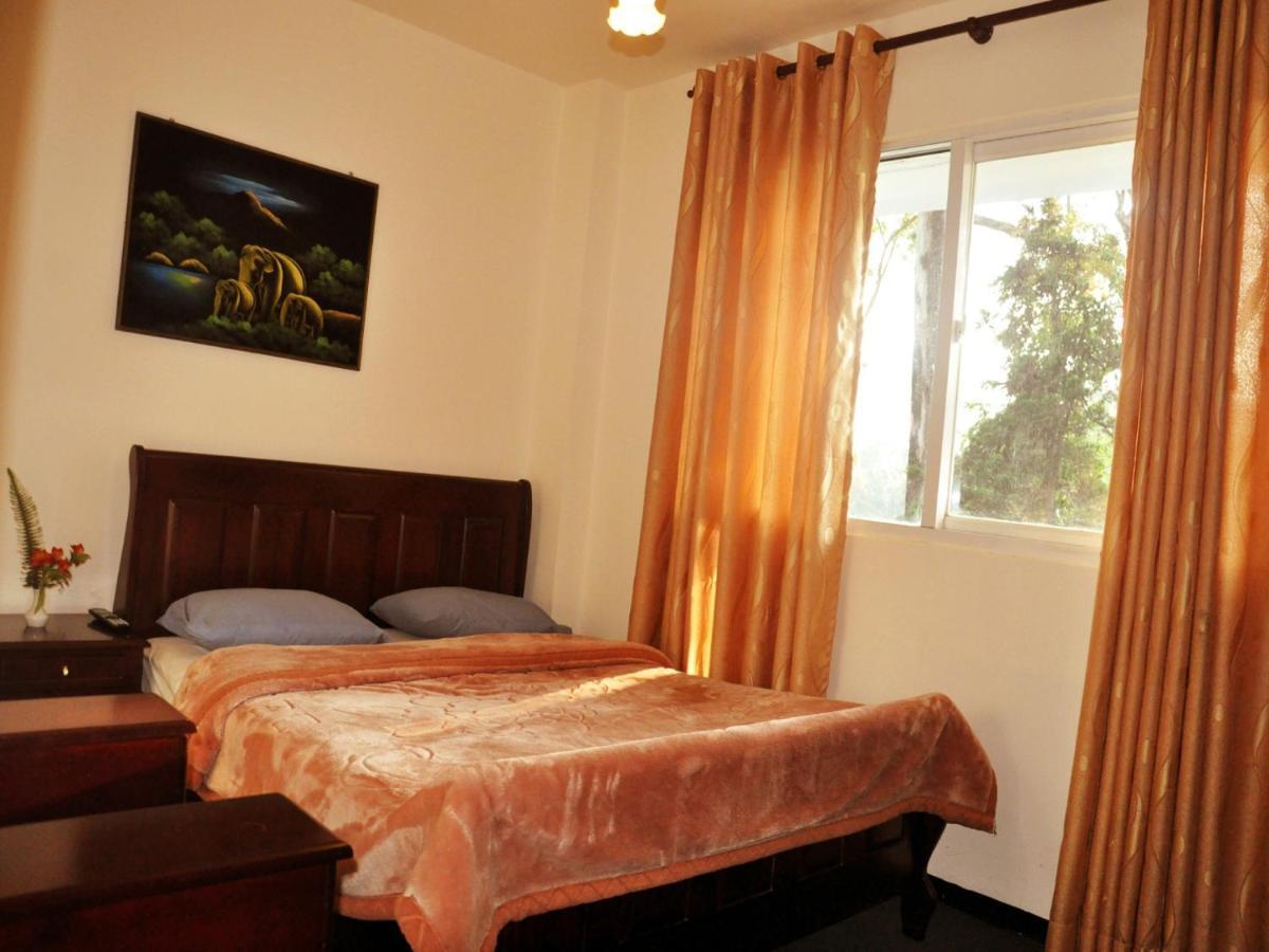 New Tour Inn Nuwara Eliya Værelse billede